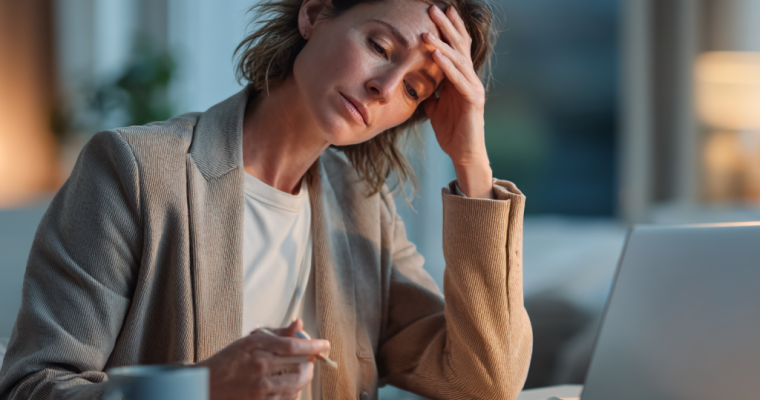 Does Melatonin Cause Brain Fog? Understanding the Connection Between Sleep Supplements and Cognitive Clarity